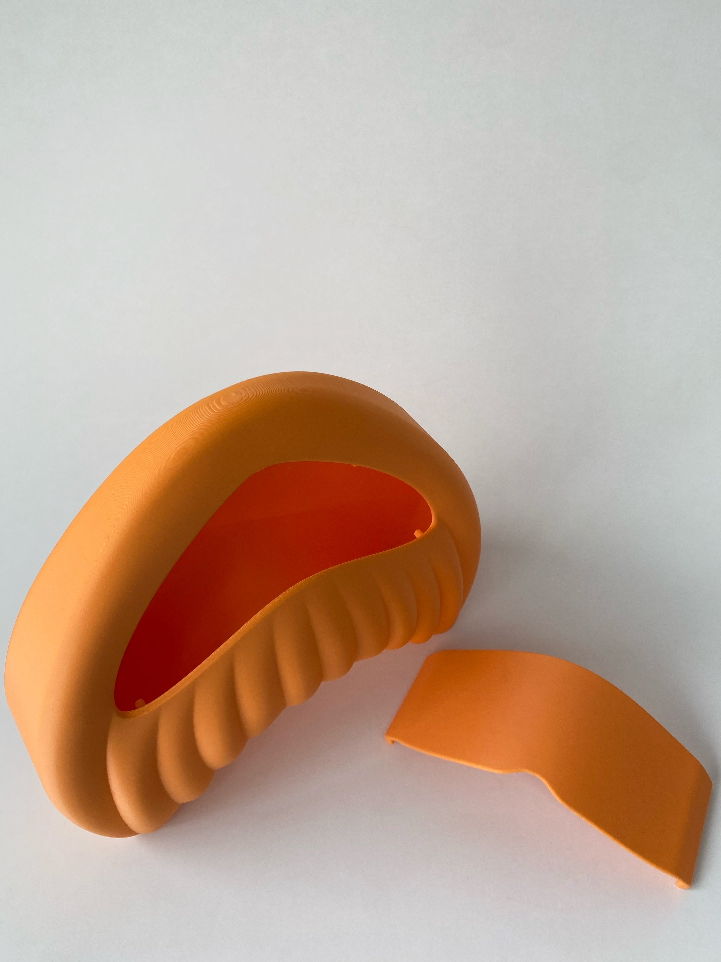THE URCHIN PURSE (Orange)